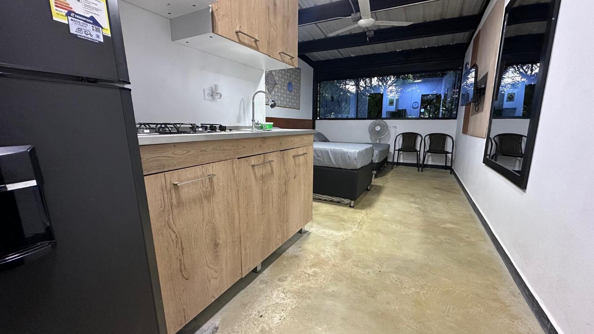 Malibu Loft Hotel Μεντεγίν Εξωτερικό φωτογραφία