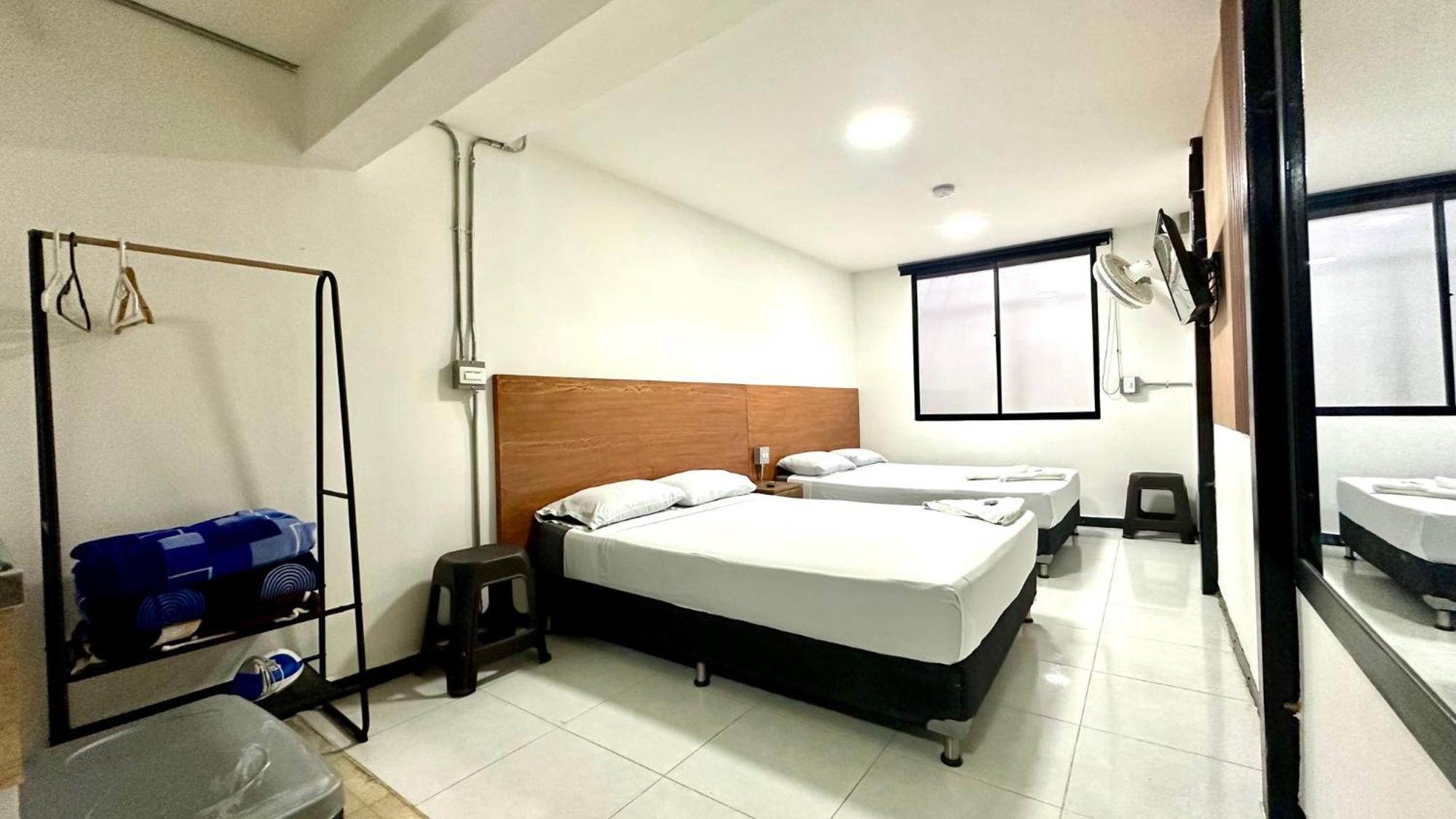 Malibu Loft Hotel Μεντεγίν Εξωτερικό φωτογραφία