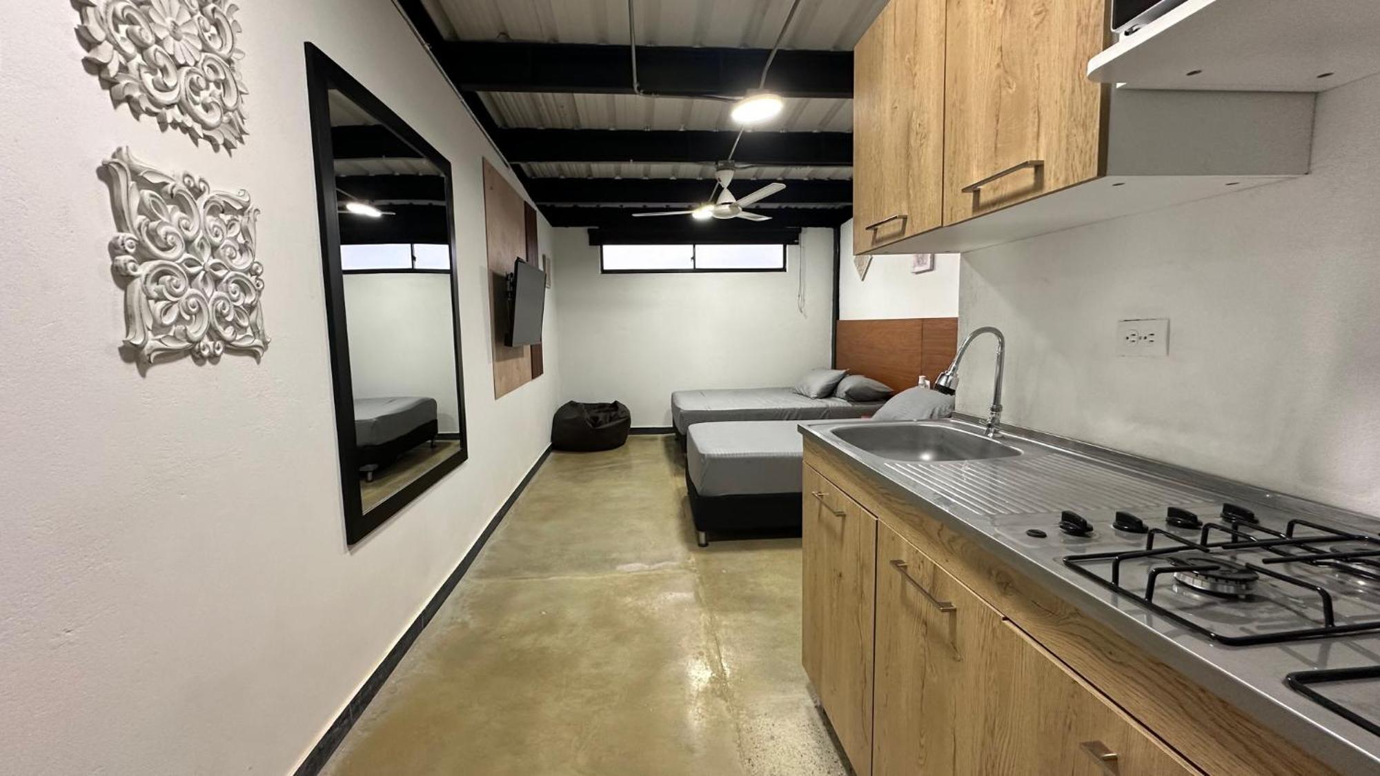 Malibu Loft Hotel Μεντεγίν Εξωτερικό φωτογραφία